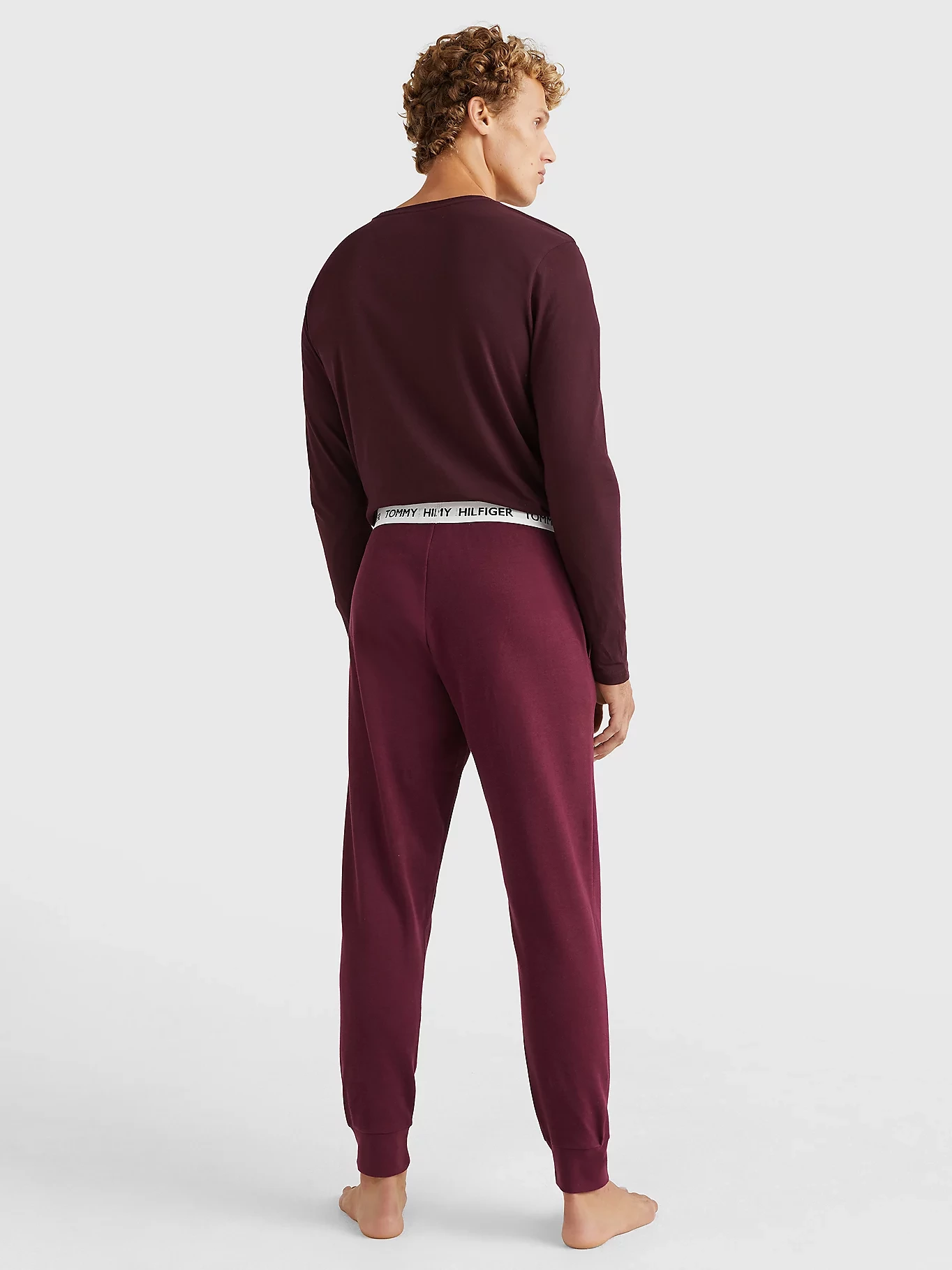 TOMMY HILFIGER pánske nohavice UM0UM01769 VWN