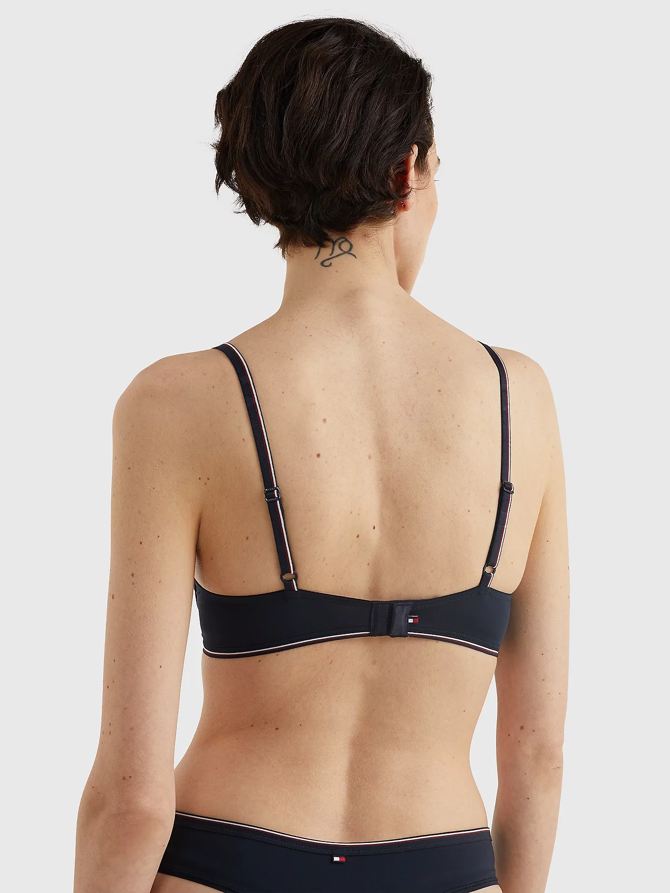 TOMMY HILFIGER podprsenka UWOUW04231 DW5  farba tmavomodrá