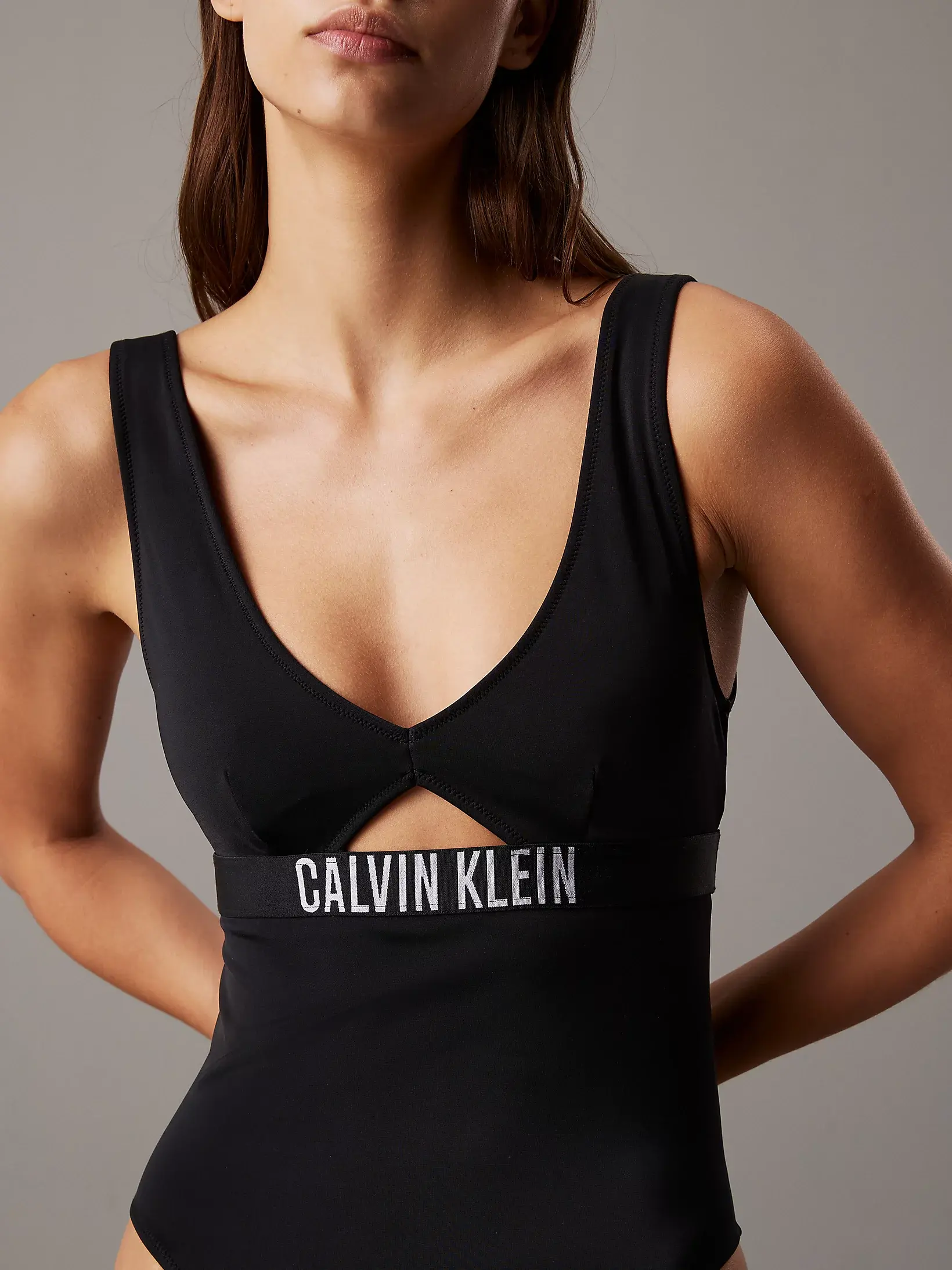 CALVIN KLEIN jednodielne plavky  KWOKW02746 BEH farba čierna